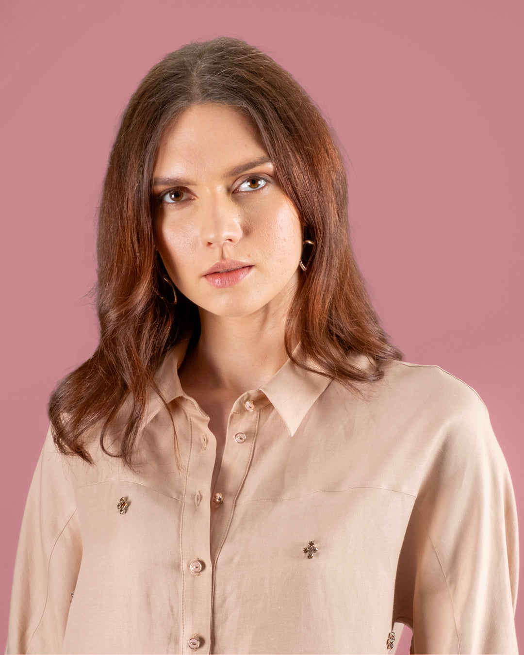 Taş İşlemeli Önü Düğmeli Kısa Kollu Gömlek