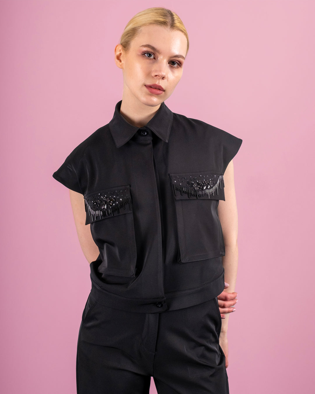 Gömlek Yaka Boncuk İşlemeli Yelek-Pantolon Takım