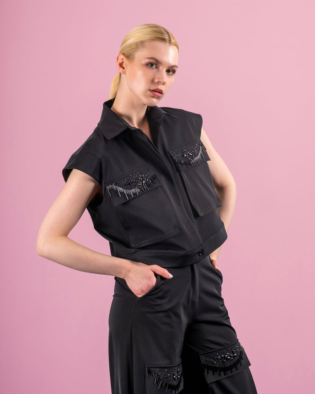 Gömlek Yaka Boncuk İşlemeli Yelek-Pantolon Takım