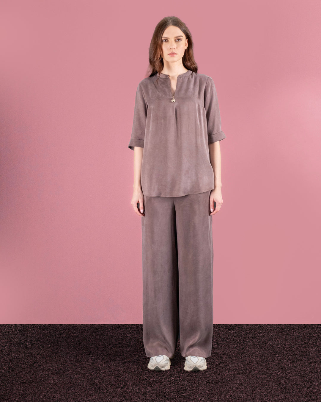 Yuvarlak Yaka Yarım Fermuarlı Kısa Kol Gömlek- Beli Lastikli Pantolon Takım