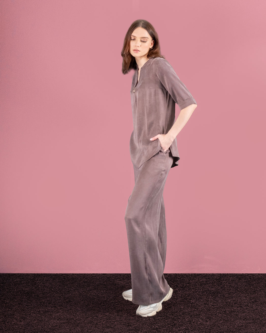 Yuvarlak Yaka Yarım Fermuarlı Kısa Kol Gömlek- Beli Lastikli Pantolon Takım