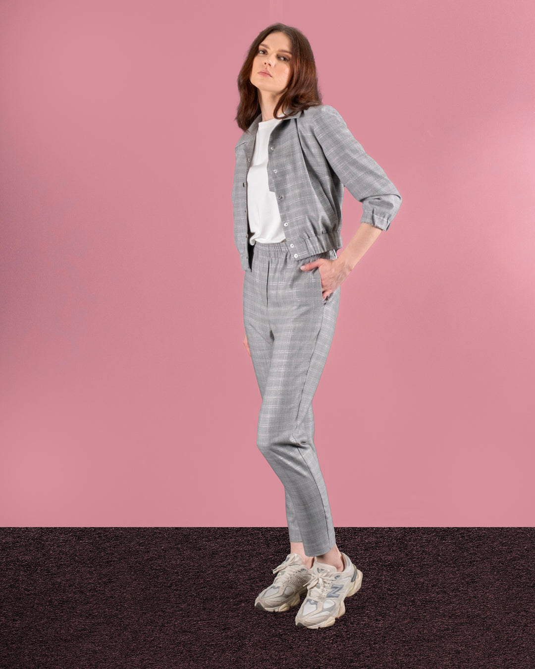 Beli ve Kolları Lastikli Önü Çıtçıtlı Ceket-Pantolon Takım