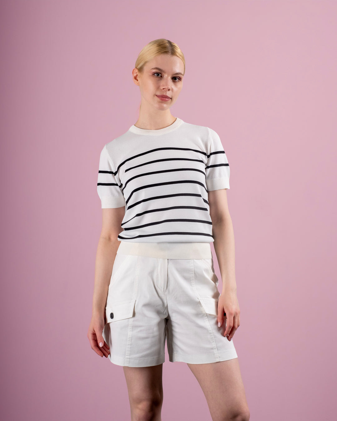 Round Neck Striped Short Sleeve Fine Knit Blouse