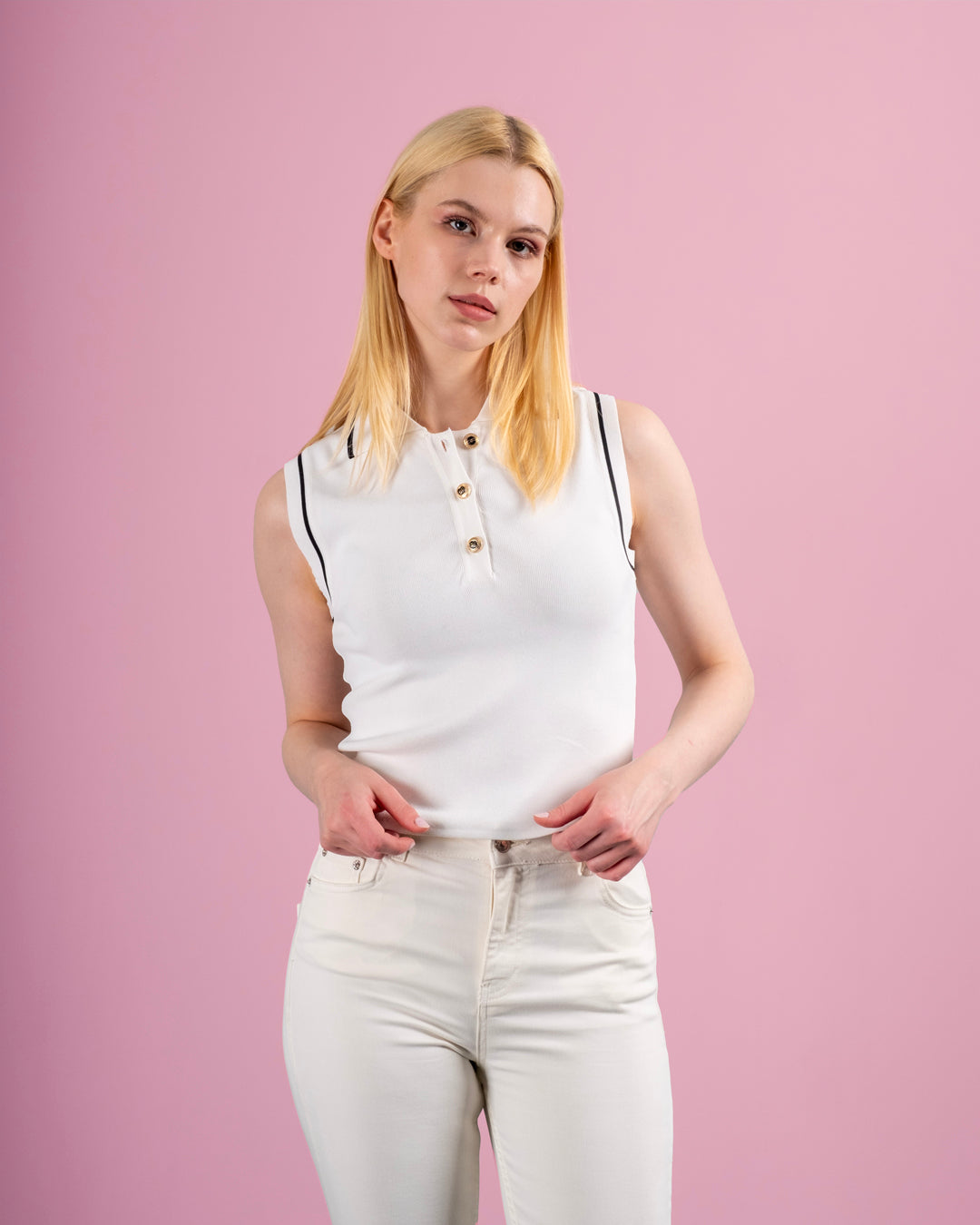 Polo Neck Button Detailed Zero Sleeve Fine Knit Blouse