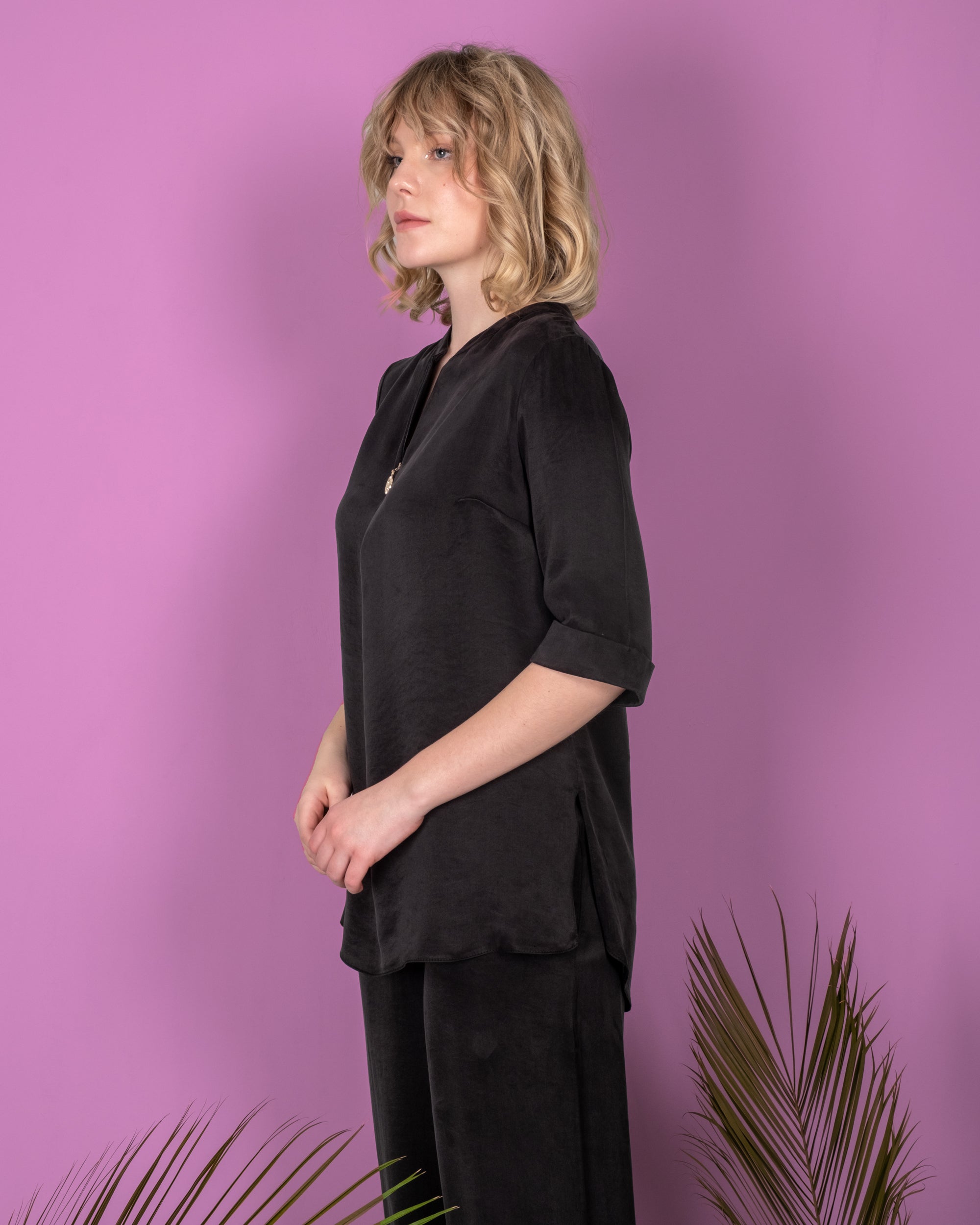 Yuvarlak Yaka Yarım Fermuarlı Kısa Kol Gömlek- Beli Lastikli Pantolon Takım