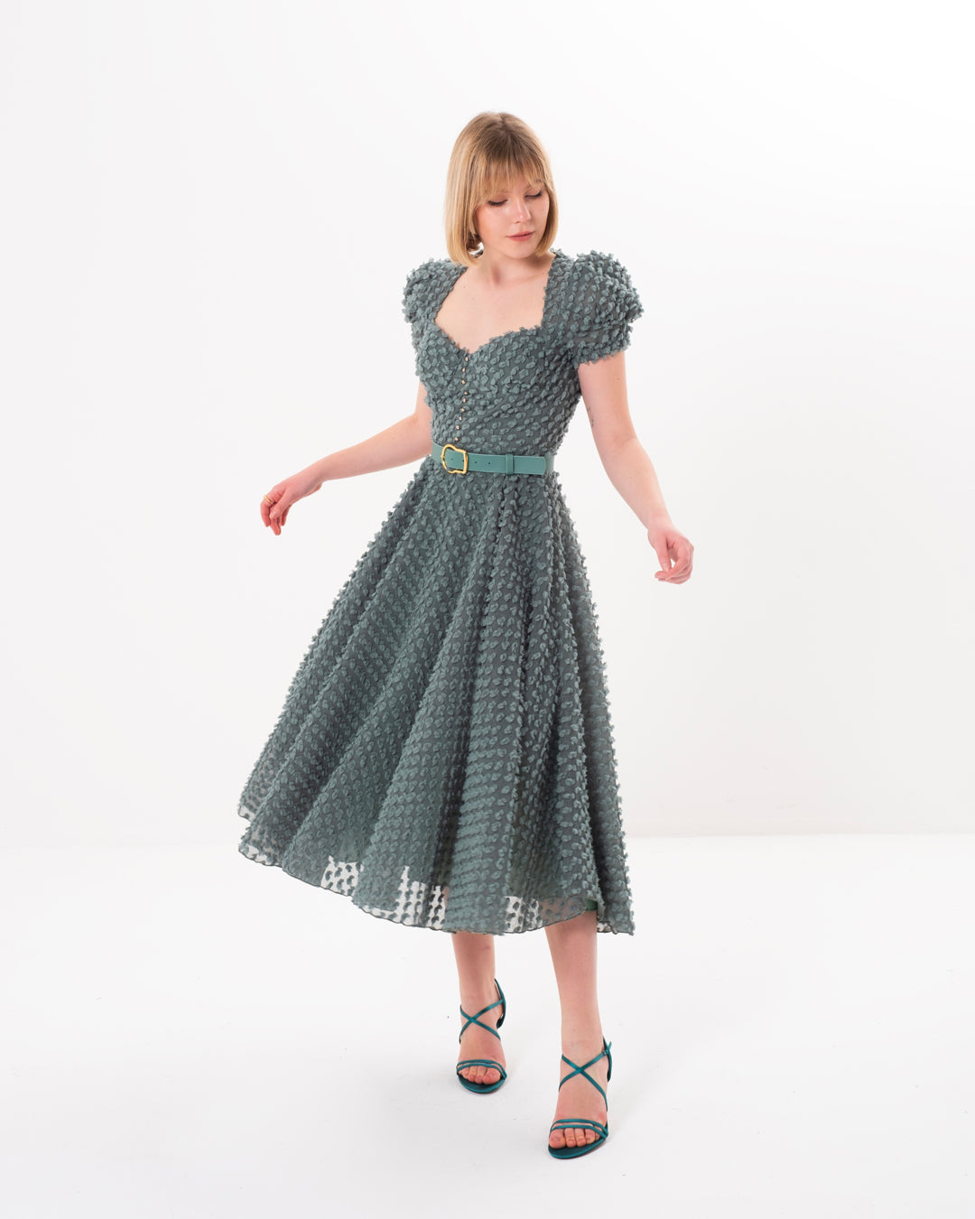 Göğüs Kaplı, Önü Düğme Detaylı, Balon Kollu, Astarlı Elbise