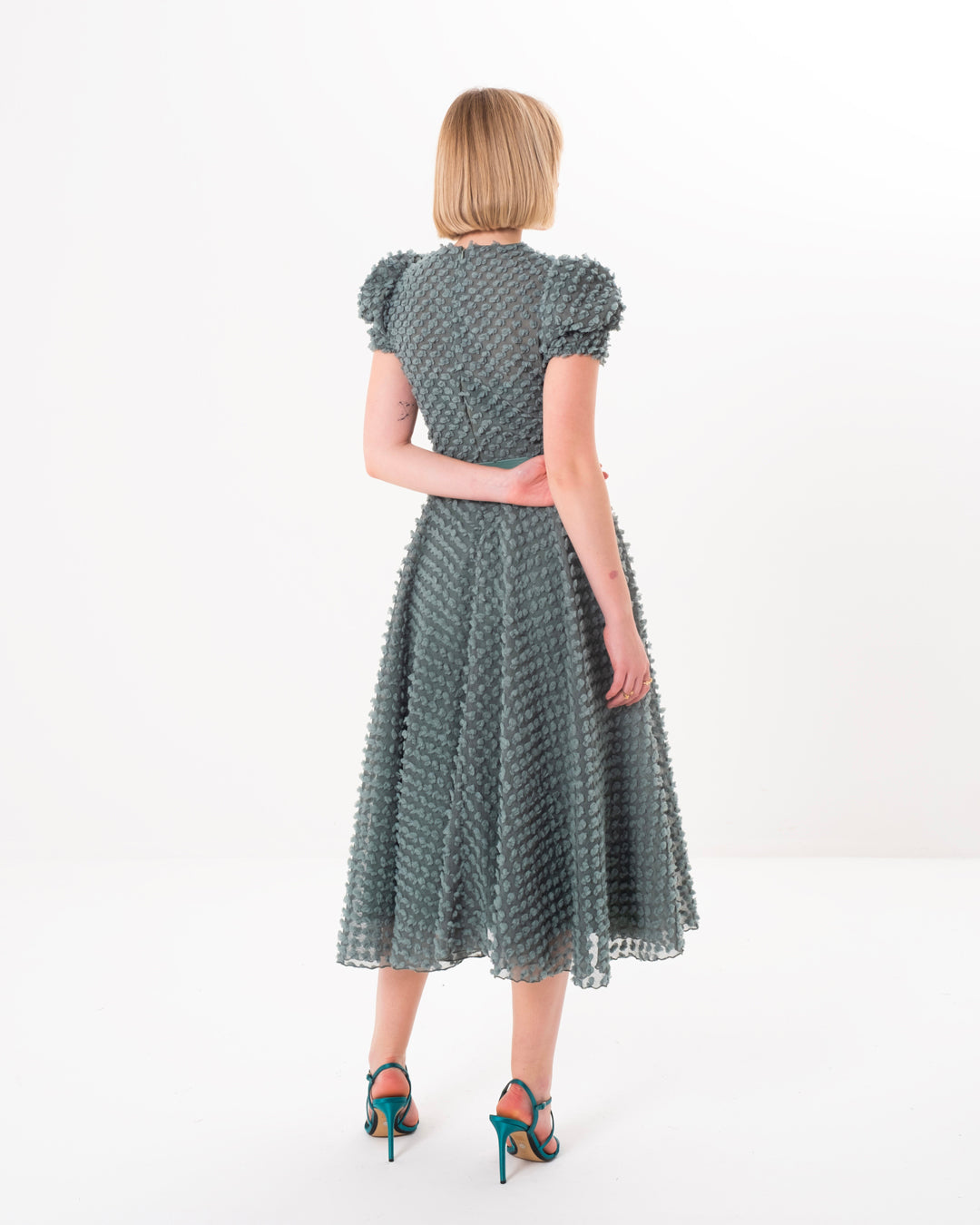 Göğüs Kaplı, Önü Düğme Detaylı, Balon Kollu, Astarlı Elbise