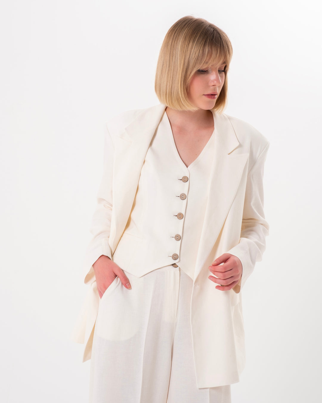 Kruvaze Yaka Düğme Detaylı Ceket