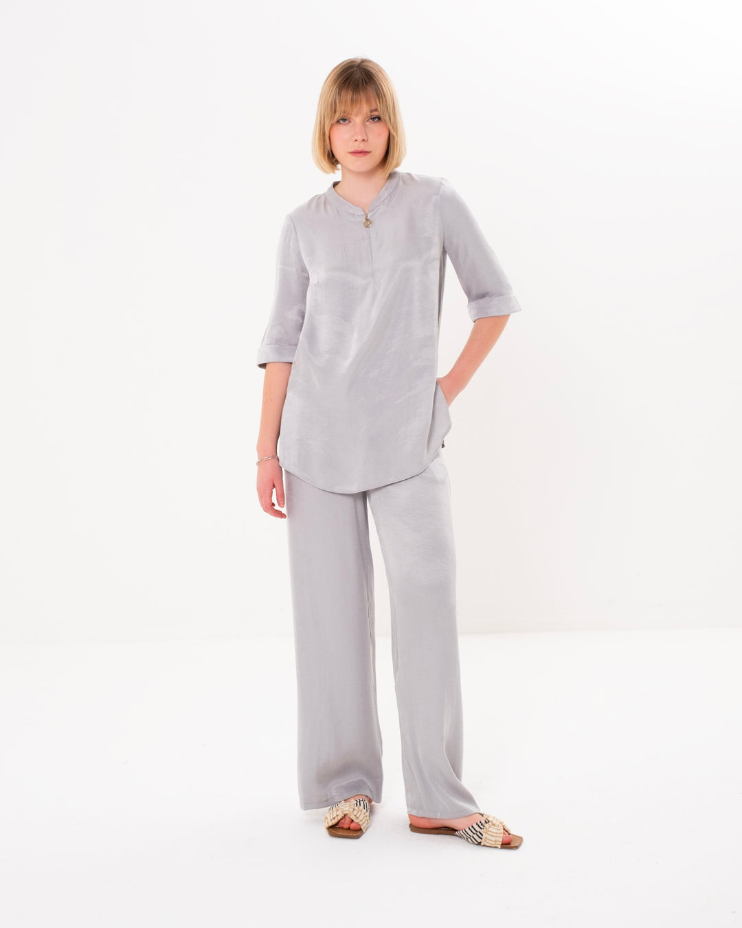 Yuvarlak Yaka Yarım Fermuarlı Kısa Kol Gömlek- Beli Lastikli Pantolon Takım