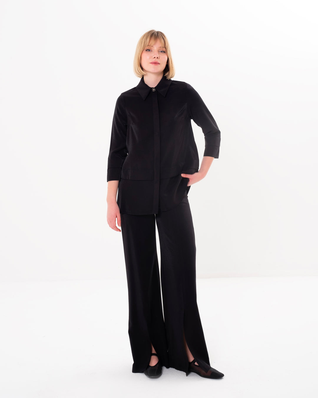 Gömlek Yaka Önü Patlı Düğmeli Bluz-Pantolon Takım