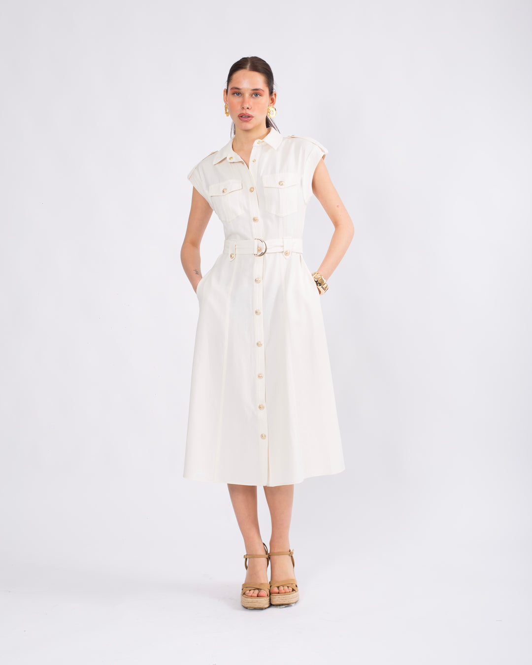 Gömlek Yaka Önü Düğme Detaylı Kolsuz Kemerli Elbise