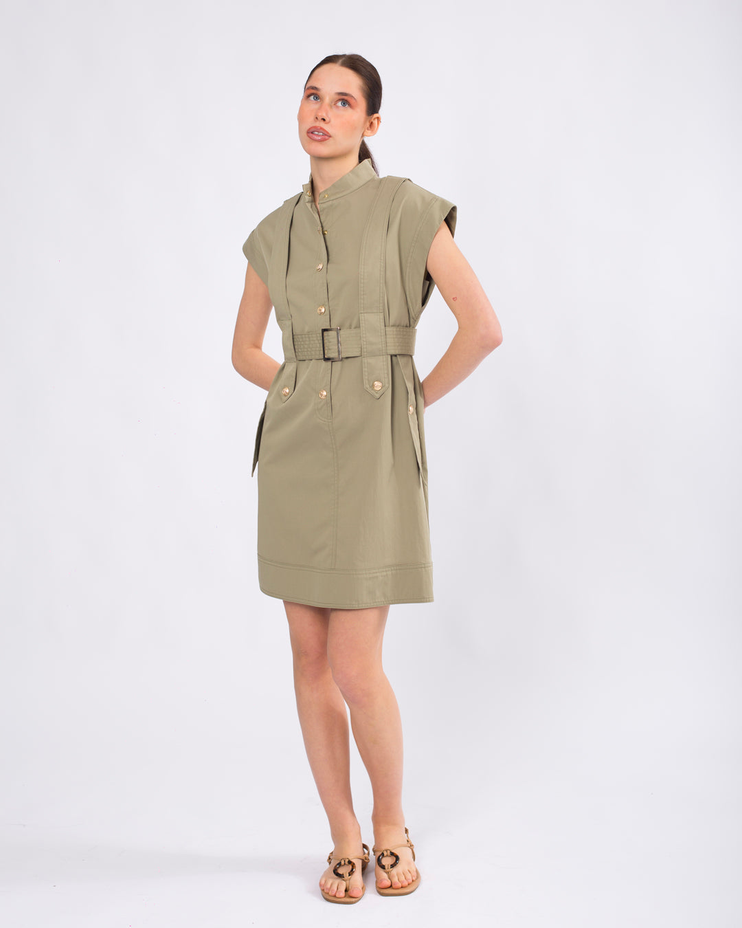 Hakim Yaka Önü Düğme Detaylı Kolsuz Kemerli Elbise