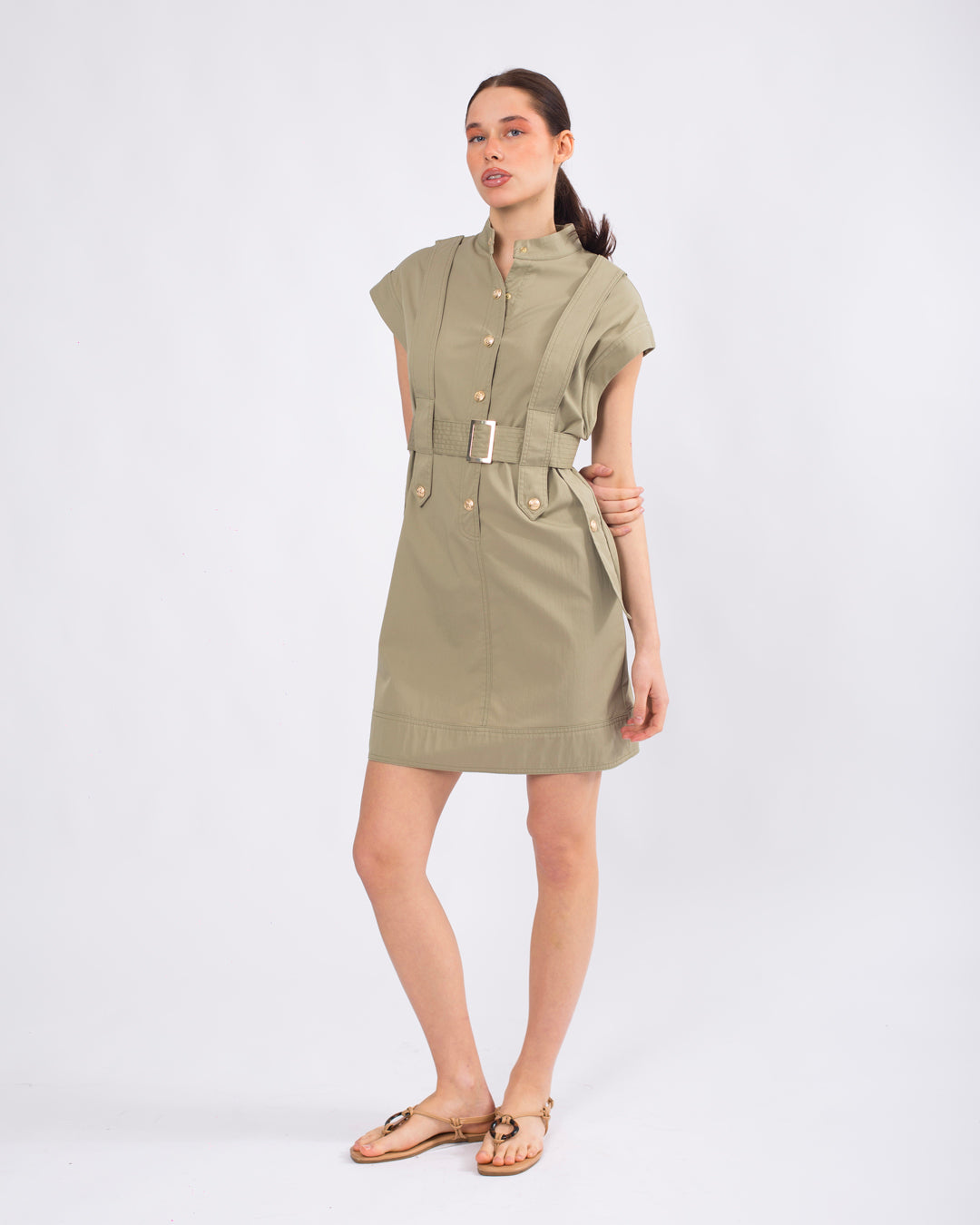 Hakim Yaka Önü Düğme Detaylı Kolsuz Kemerli Elbise