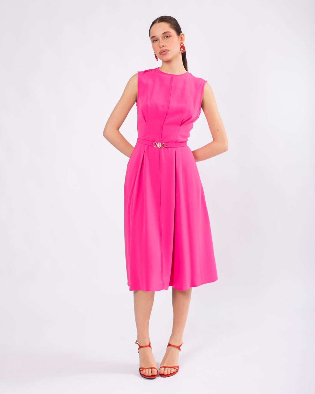 Yuvarlak Yaka, Kolsuz, Kemerli Elbise