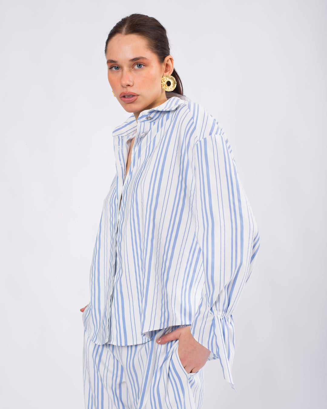 Gömlek Yaka Önü Patlı-Düğmeli Bluz - Beli Lastikli Pantolon Takım