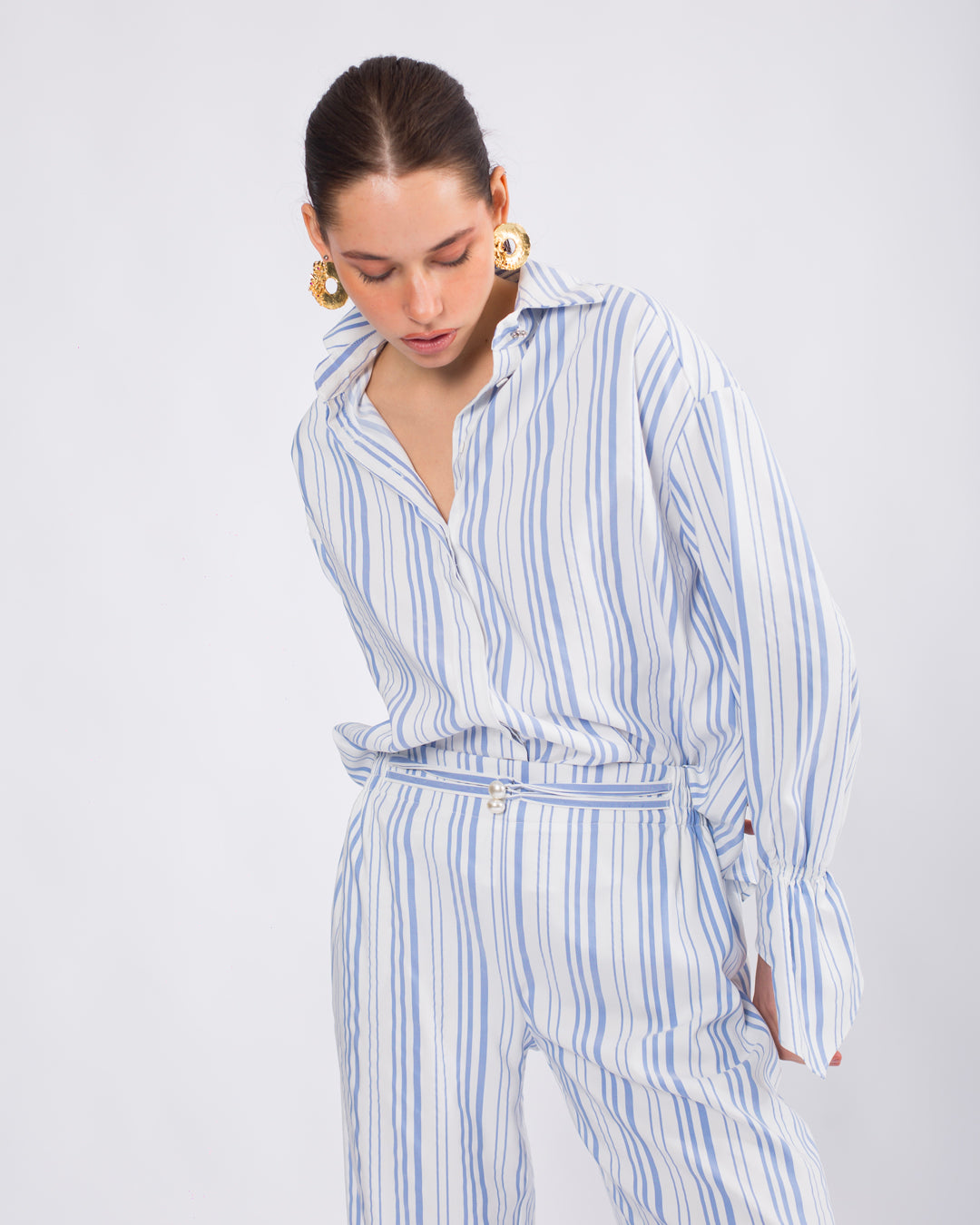 Gömlek Yaka Önü Patlı-Düğmeli Bluz - Beli Lastikli Pantolon Takım