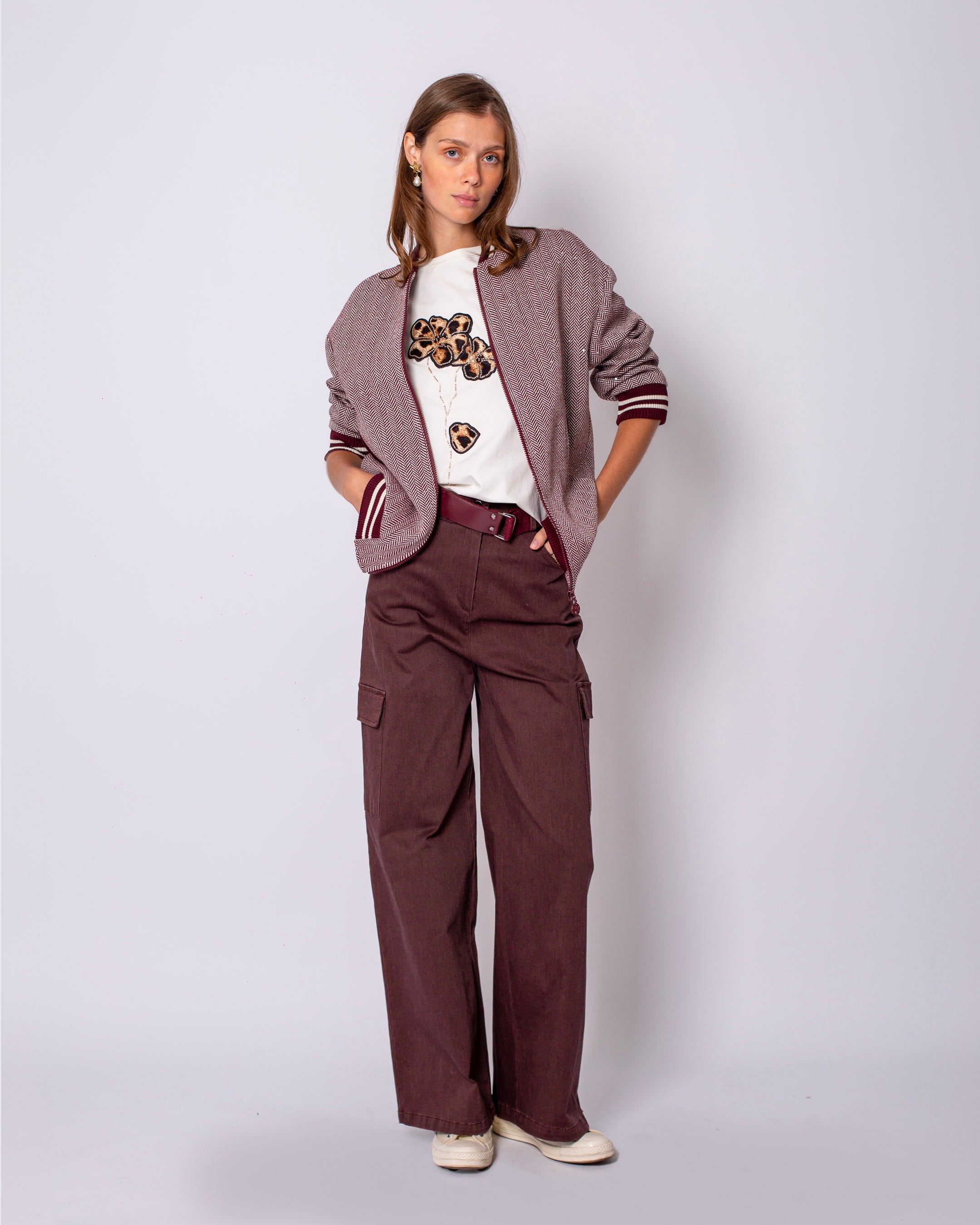 Yakası ve Kolları Ribanalı Önü Fermuarlı Mont