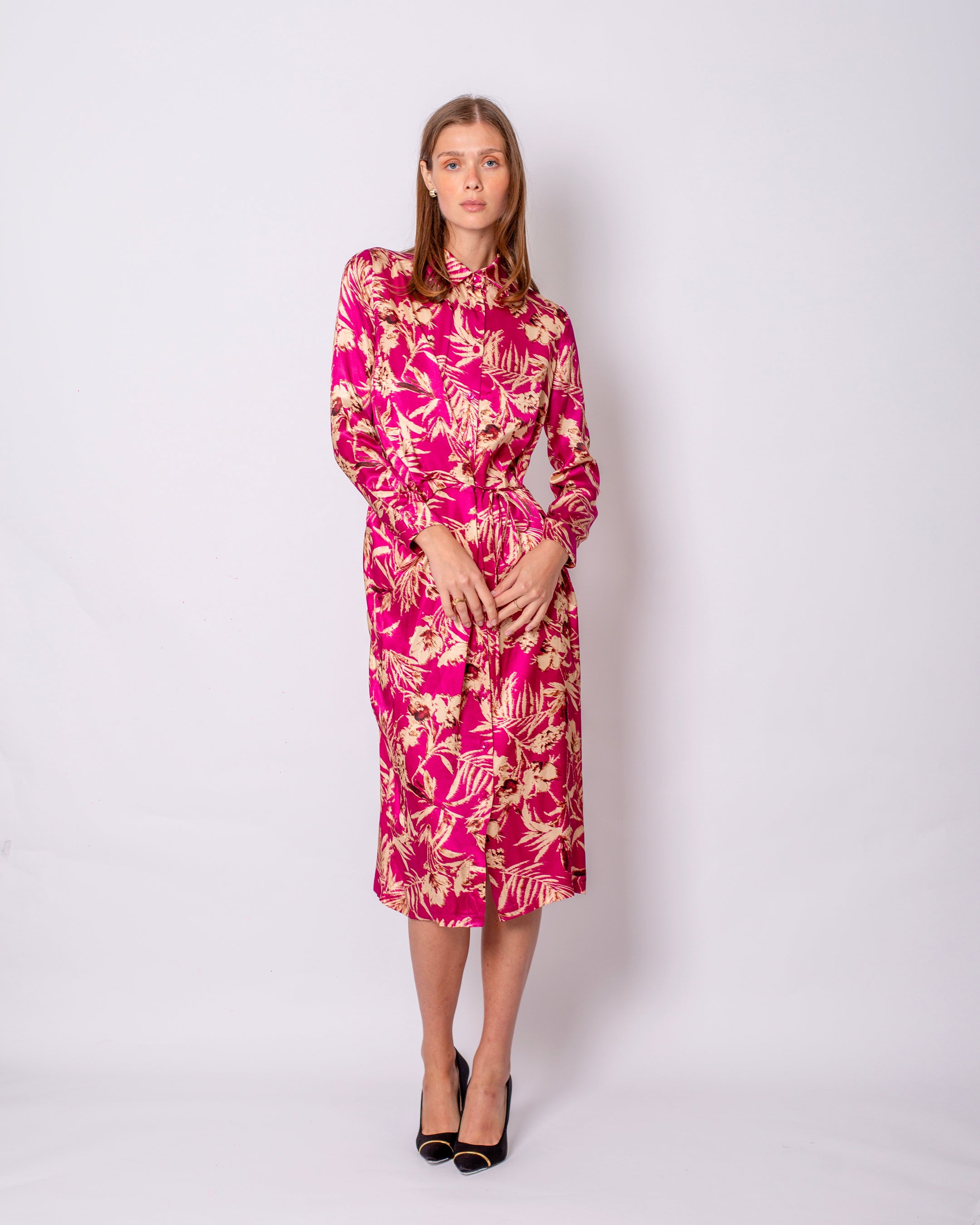 Yaprak Baskılı Saten Kruvaze Belden Bağlamalı Gömlek Elbise