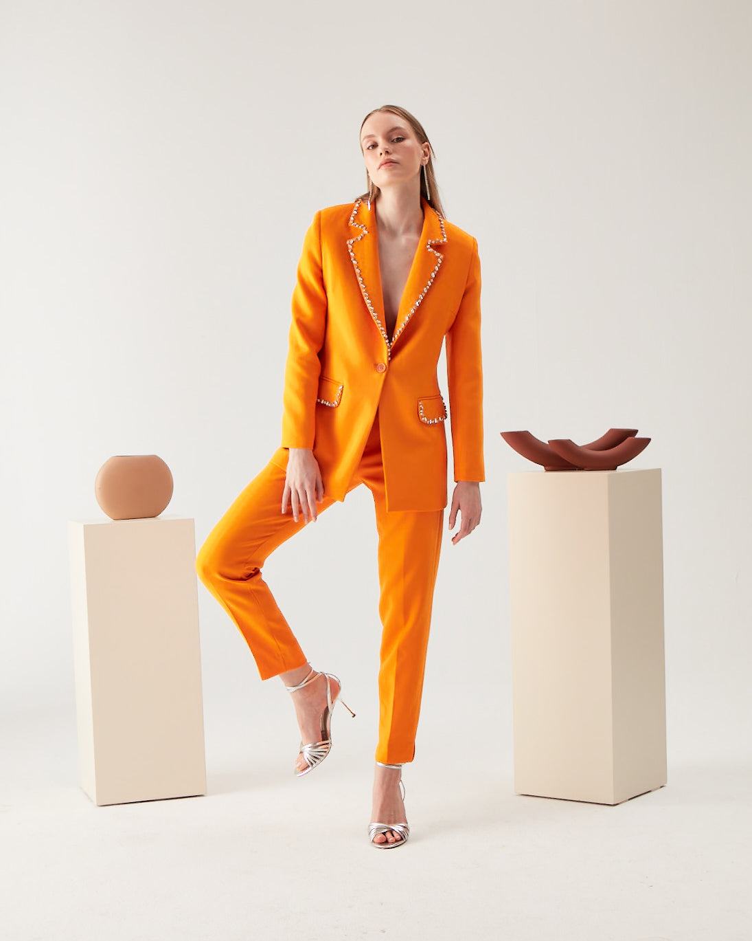 Yakası Ve Cepleri Taş Detaylı Ceket-Pantolon Takım