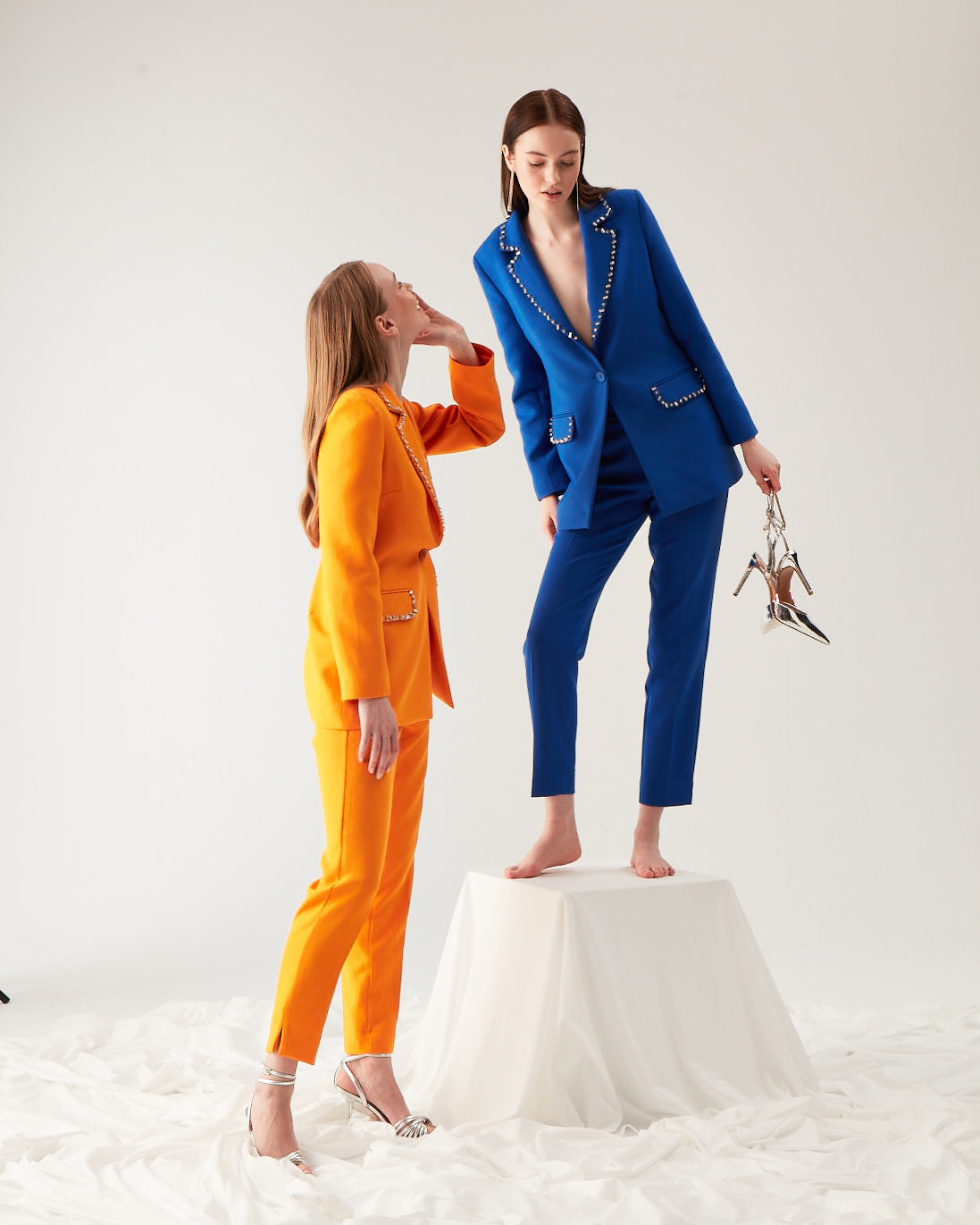 Yakası Ve Cepleri Taş Detaylı Ceket-Pantolon Takım