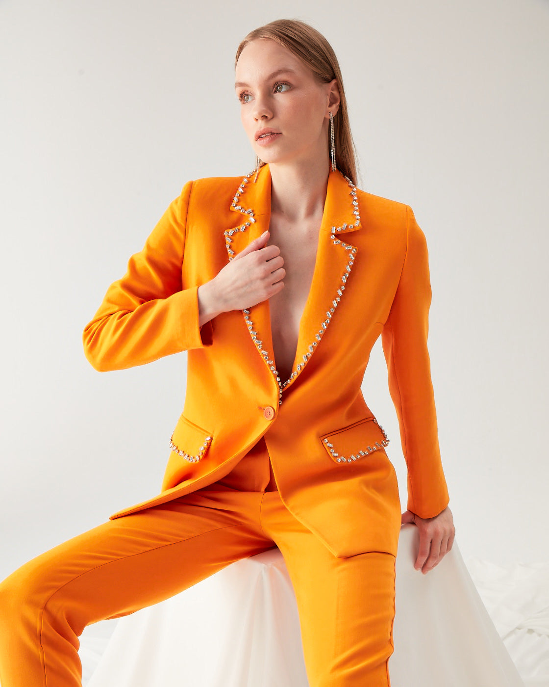 Yakası Ve Cepleri Taş Detaylı Ceket-Pantolon Takım