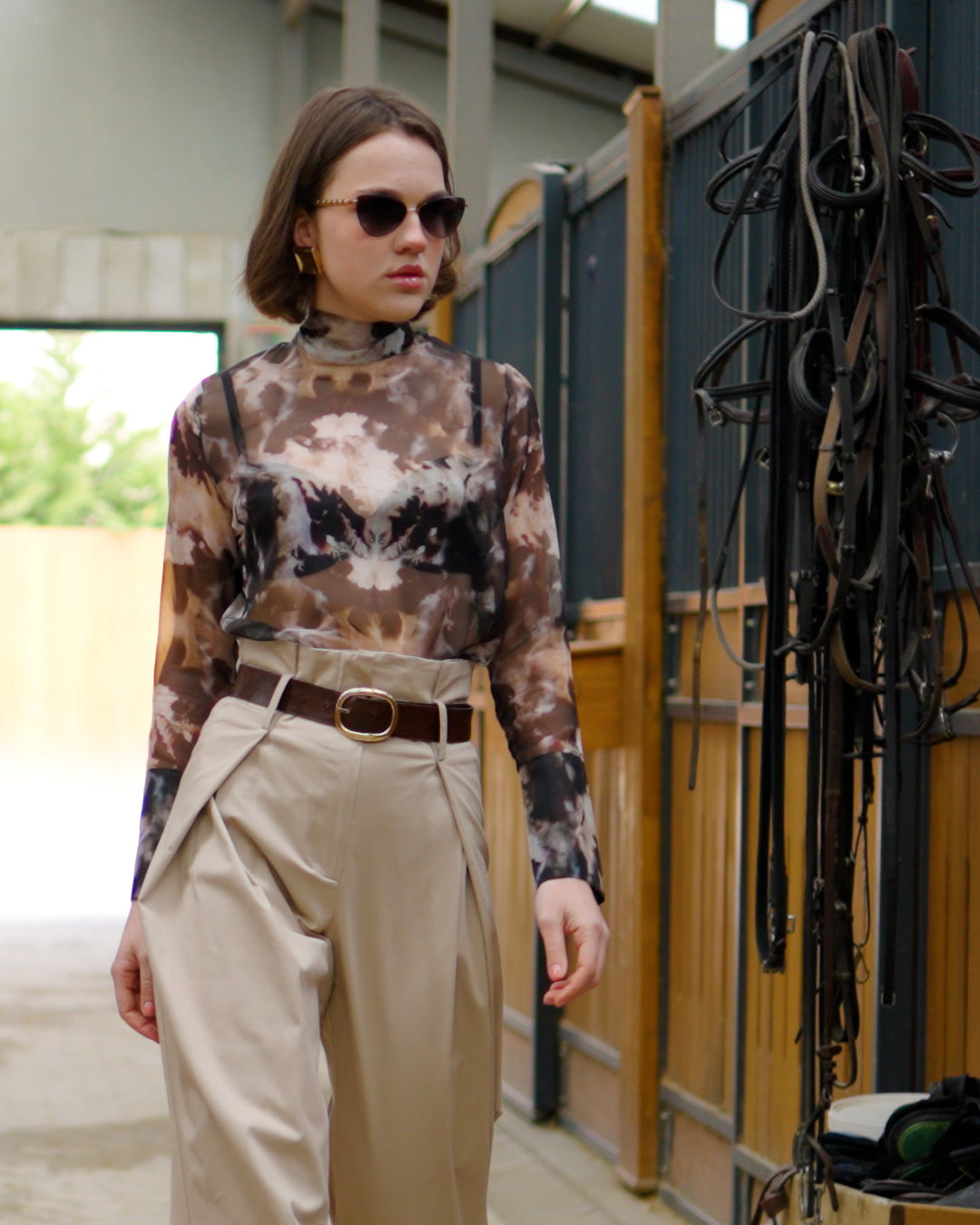 Boyundan Bağlamalı Şifon Bluz