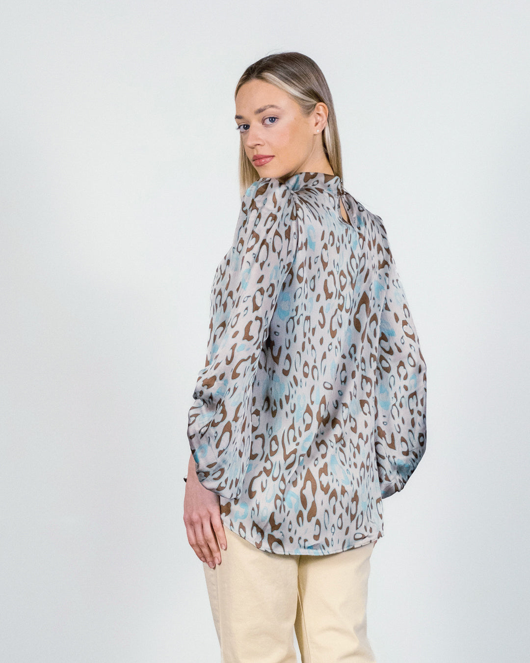Leopar Desenli Kolları Büzgülü Bluz