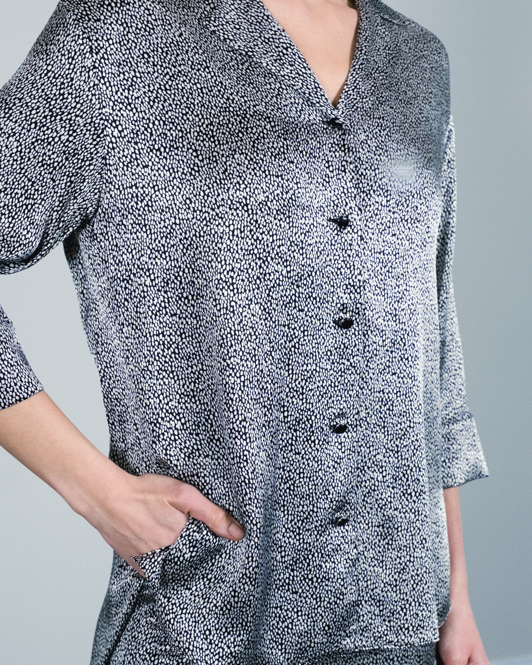 Leopar Desenli Önü Düğmeli Kemer Aksesuarlı Gömlek-Pantolon Takım