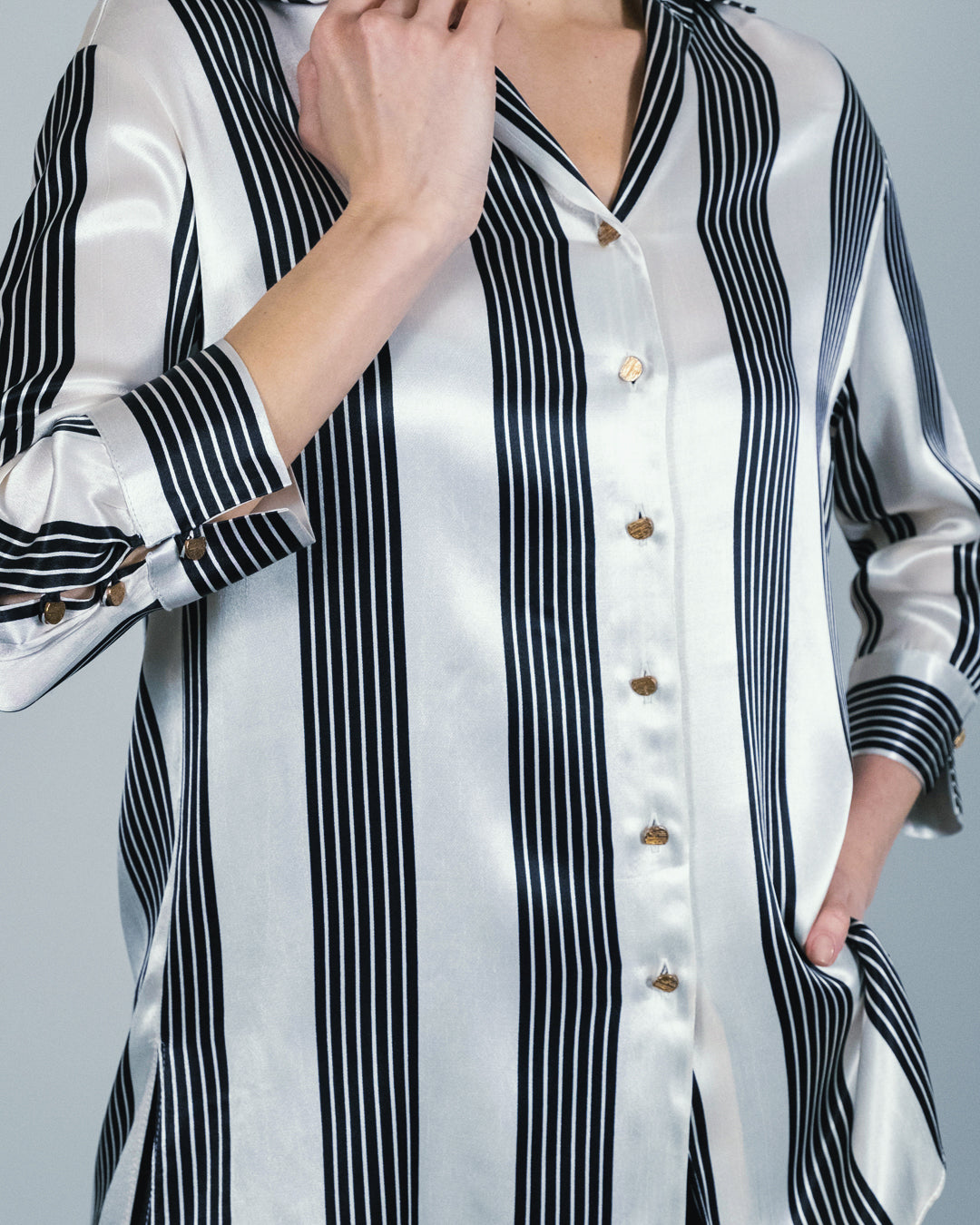 Button Detailed Striped Suit