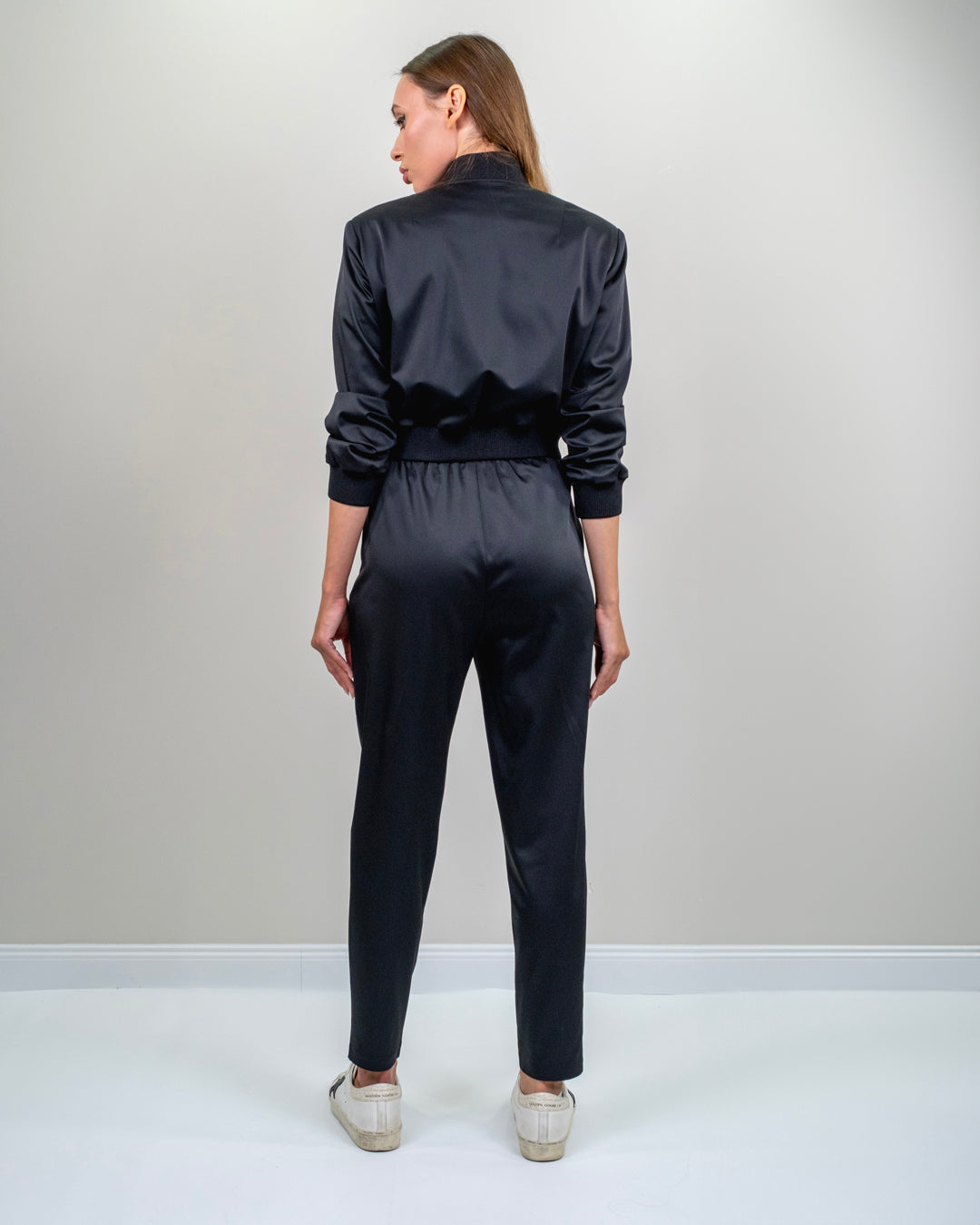 Snap Fastener on the Front and Elastic Waist Jacket - Trousers Sports Suit