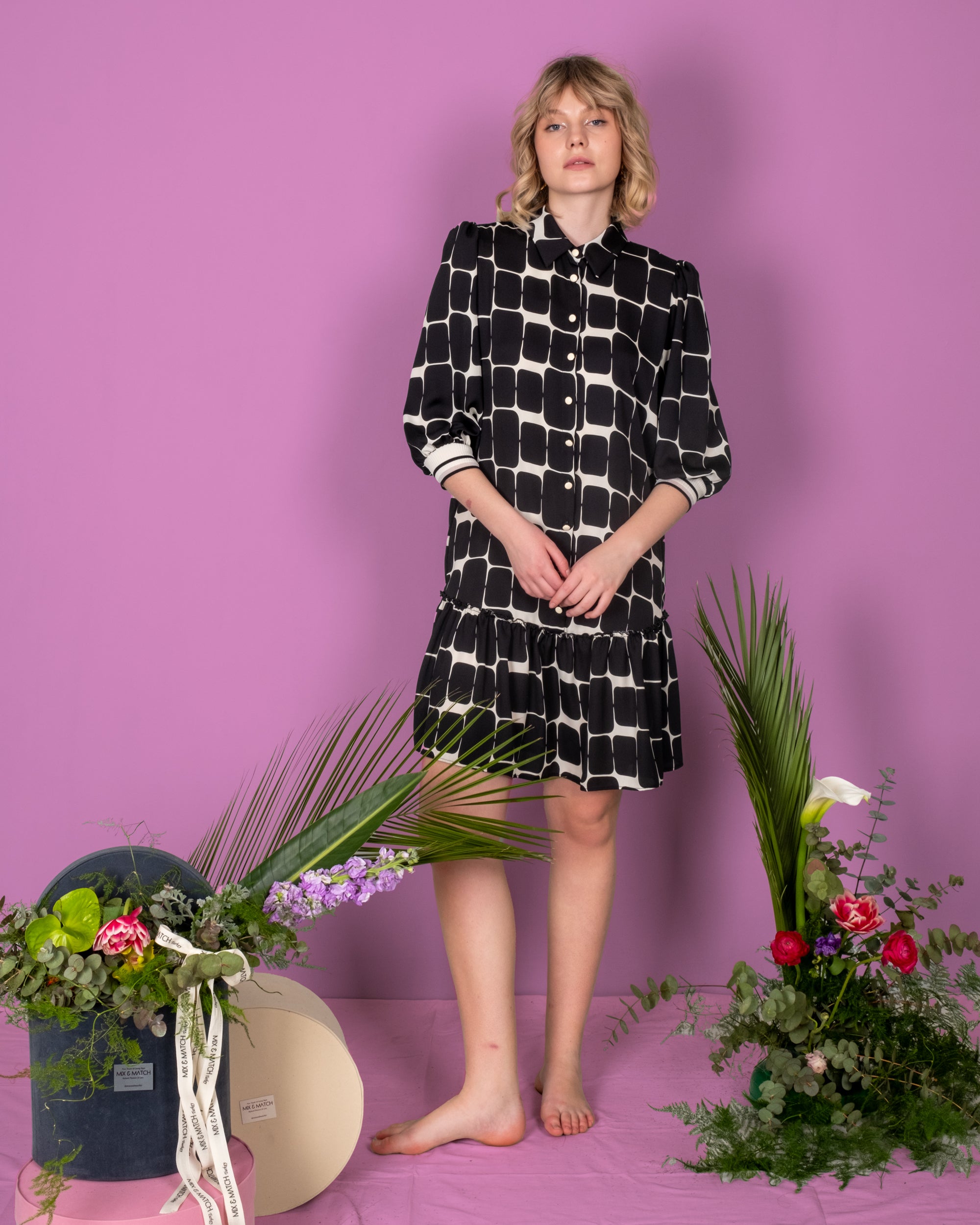 Patterned Dress With Elasticated Sleeves and Buttons
