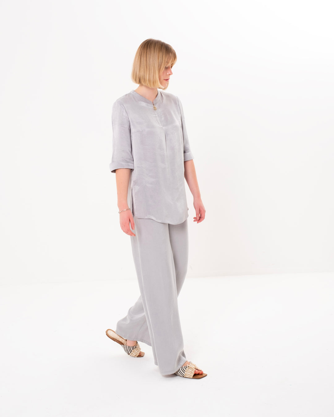 Yuvarlak Yaka Yarım Fermuarlı Kısa Kol Gömlek- Beli Lastikli Pantolon Takım