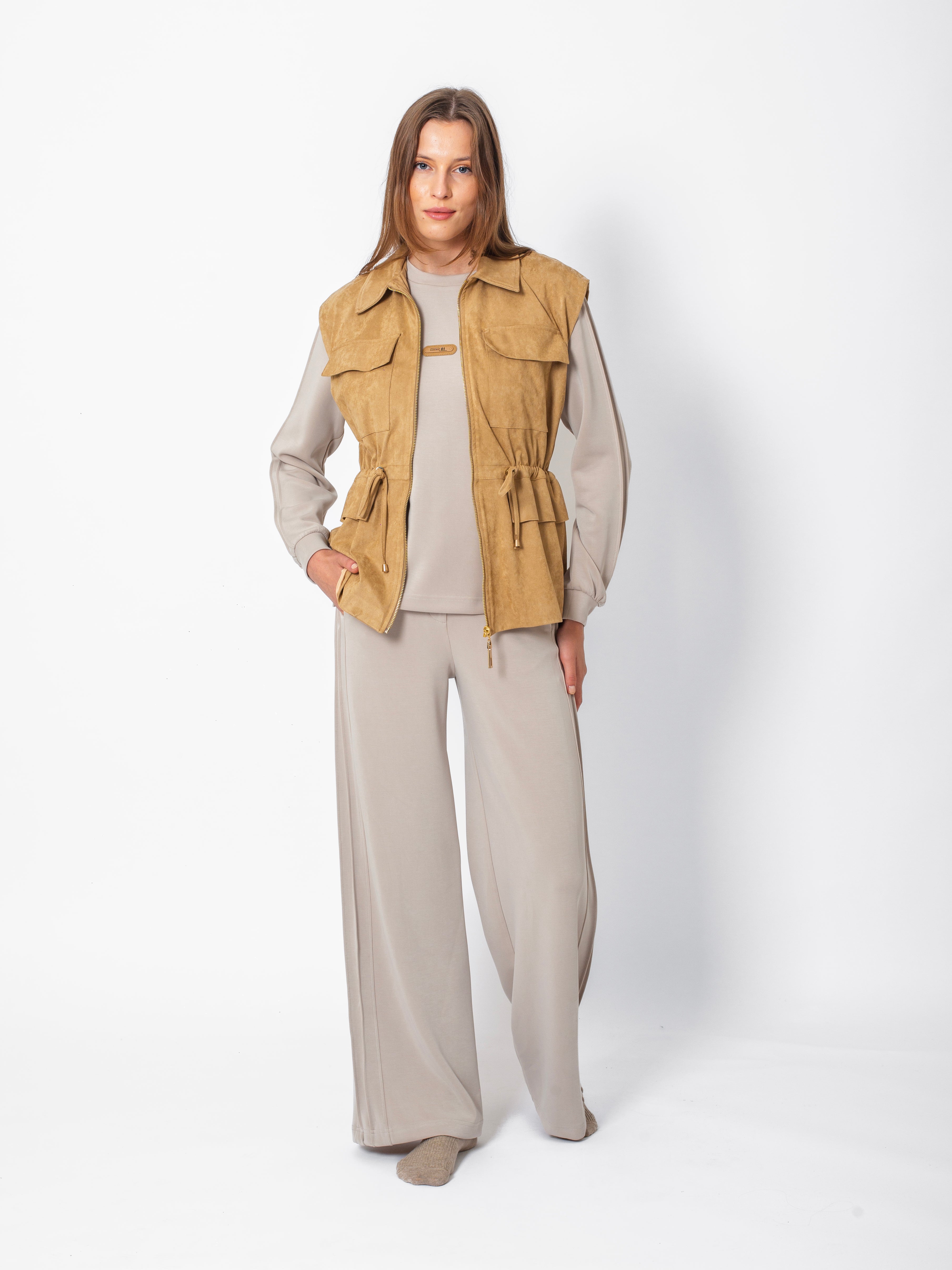 Gömlek Yaka Süet Yelek-Sweatshirt-Beli Lastikli Pantolon Takım